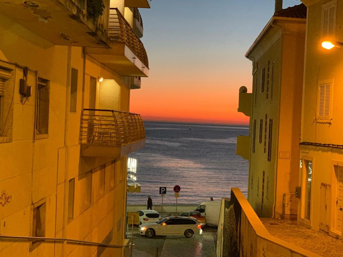 Apartamento Mar With Parking Sesimbra Bagian luar foto